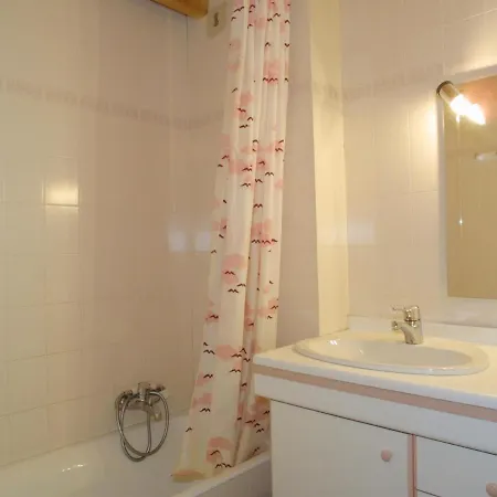 Spacieux 3 + Mezzanine, Balcon, Proche Telecabines Et Centre, Animaux Admis - Fr-1-671-117